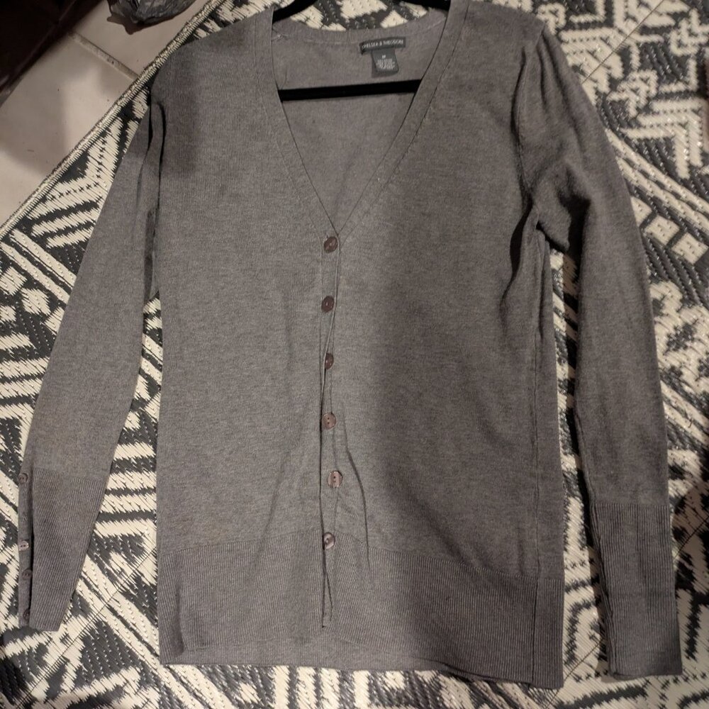 Women's Medium Long Sleeve Gray Sweater
